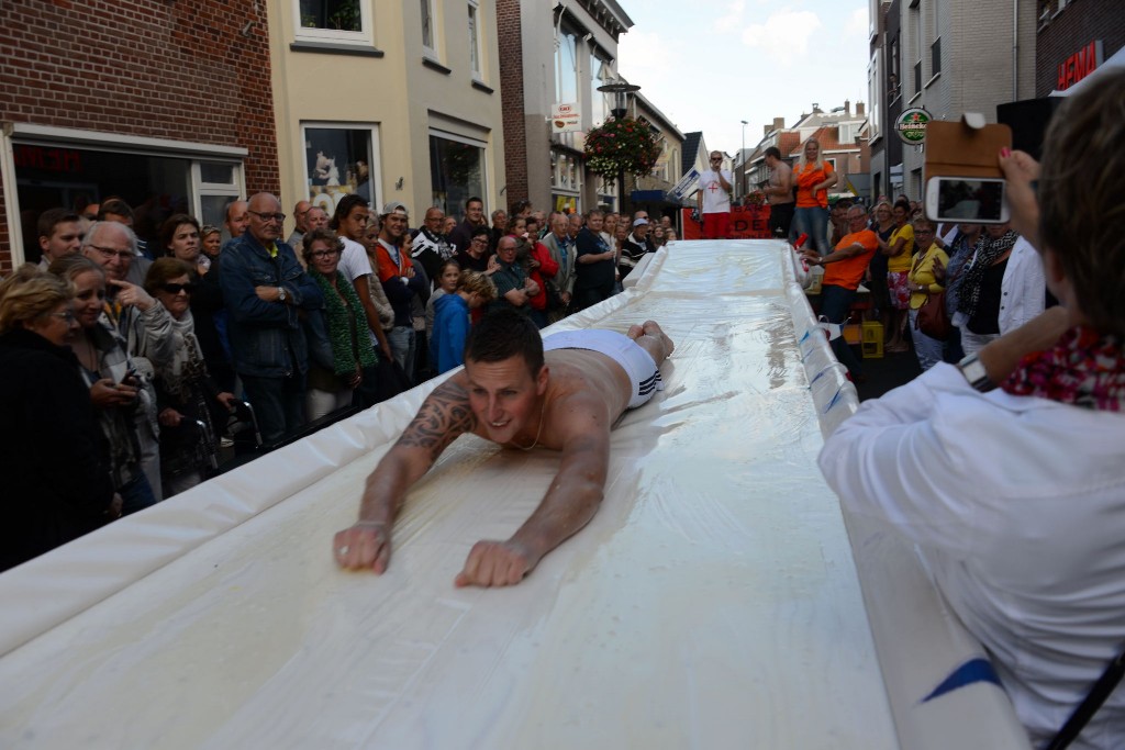 ../Images/Donderdag kermis 133.jpg